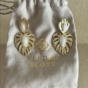 Kendra Scott Gold Leaf Earrings